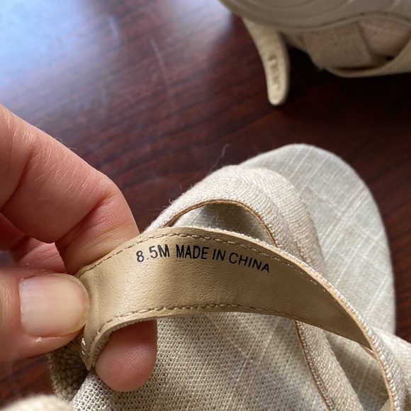 JBU Women Sandels - Picture 5 of 8